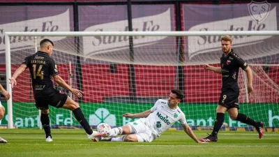 Fútbol: Colón empató con Sarmiento y no pudo escalar a la punta