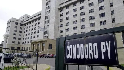 La reforma judicial incluye fusionar a los doce jueces federales de Comodoro PY con los penales económicos y los de instrucción.