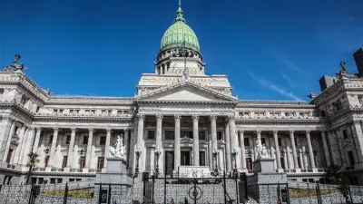 Hoy se renueva la mitad de Diputados y un tercio del Senado.