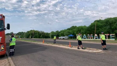 En los operativos de la CNRT y la Policía en el territorio entrerriano, controlaron camiones y micros de larga distancia.