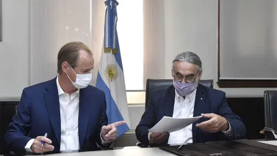 El gobernador Gustavo Bordet y el ministro de Agricultura, Ganadería y Pesca de la Nación, Luis Basterra, suscribieron un convenio por el cual el gobierno nacional y provincial financiarán por más de 240 millones de pesos al sector foresto industrial de Entre Ríos.