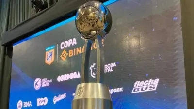 Fútbol: entre lunes y martes se definirán los últimos clasificados a cuartos de final