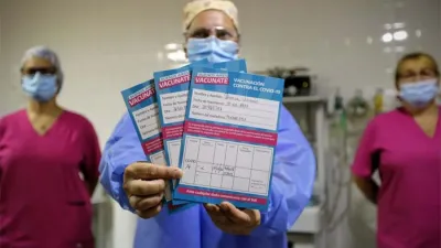 El 54,49 por ciento de los bonaerenses ya se aplicaron la primera dosis de refuerzo.