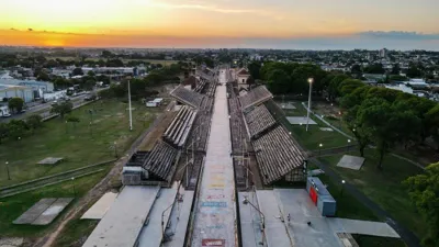 El Corsódromo de Gualeguaychú vibrará durante diez noches de verano porque allí se presenta el mejor Carnaval del País.