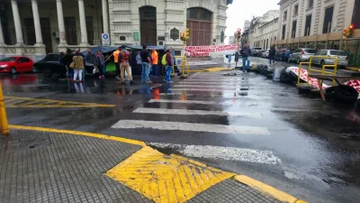 corte frente a la municipalidad