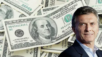 Los peores números. Dólar a 62 pesos, tasas al 83 por ciento, riesgo país a 2.533 y caída de reservas de 1.943 millones.