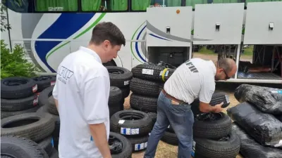 El procedimiento permitió secuestrar una gran cantidad de mercadería que ingresó al país sin la documentación aduanera de rigor.