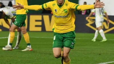 Defensa y Justicia reaccionó ante Aldosivi y festejó su primera victoria en el torneo