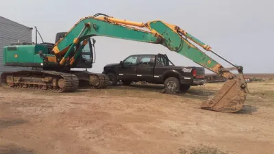 El ganadero Enzo Rómulo Mariani es investigado por la Justicia Federal por las quemas ilegales producidas el año pasado en el Delta y denunciado por levantar una red de terraplenes por los cuales bloqueó tres arroyos y secó una laguna natural.
