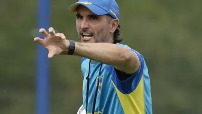 Fútbol: Boca visitará a Tigre buscando su primer triunfo oficial con Diego Martínez de DT