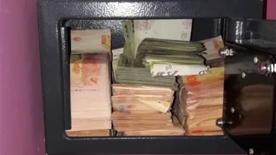 En los allanamientos además de cocaína y marihuana, se secuestró una millonaria suma de dinero.