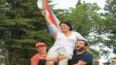 Dolores Etchevehere festeja la resolución judicial