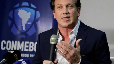 El presidente de Conmebol puso en duda la variante de los cinco cambios impuesta por FIFA