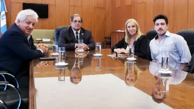 Piumato y Carbonell