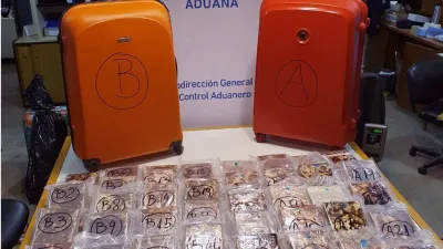 Incautaron 258 kilos de cocaína en el aeropuerto de Ezeiza