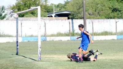 Sportivo Urquiza e Instituto jugaron un amistoso rumbo a la Liga Paranaense de Fútbol