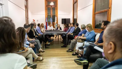 Bahl con Asamblea Vecinalista