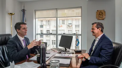 Bahl se reunió con Cresto