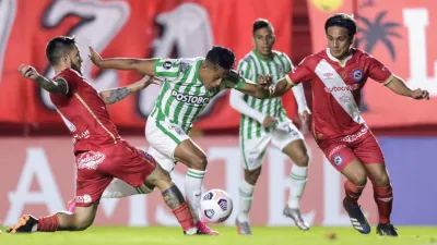 Copa Libertadores: Argentinos volvió a la victoria y se aseguró el primer puesto del grupo