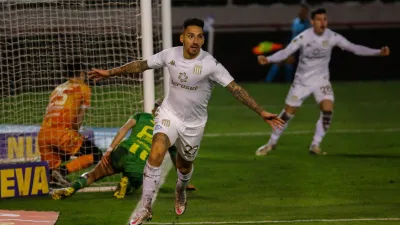 Racing superó a Aldosivi y recuperó la sonrisa en Mar del Plata