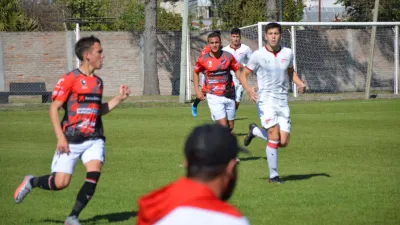 Reserva: sobre el final, el líder Estudiantes doblegó a Patronato en La Capillita