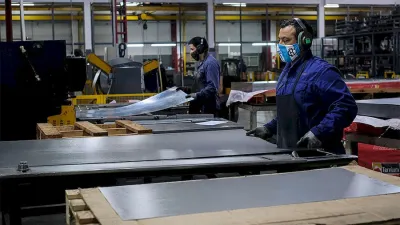 La pandemia ha dejado al descubierto hasta qué punto pueden ser tóxicos para la convivencia en la diversidad algunos medios de comunicación, analistas, conductores/as de noticieros y, por supuesto, la activa legión de economistas ortodoxos dominantes en el espacio público.