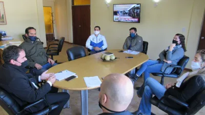 Ediles con el intendente de Larroque