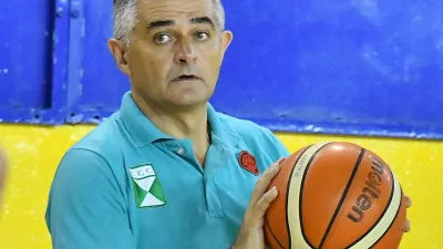 El DT de Estudiantes de Concordia deseó que todo “vuelva a la normalidad” en la LNB
