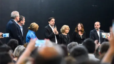 Nicolás Trotta, nuevo ministro de Educación nacional, junto a su equipo de trabajo.