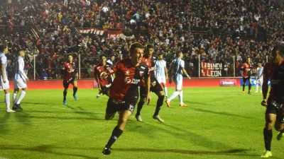 Copa Argentina: por penales, Colón eliminó a Atlético Tucumán y avanzó en el Grella