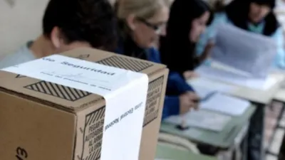 Estrategia. La mayoría de las provincias decidió desdoblar, Entre Ríos es una de las excepciones.