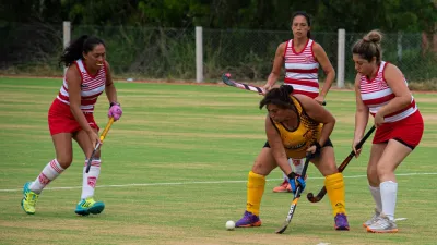 Las Mamis Hockey celebraron un encuentro por el Día de la Mujer