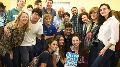 Stratta y Lauritto entregaron aportes 