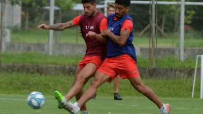Fútbol: en Patronato, Álvarez prepara cinco cambios para recibir a Vélez