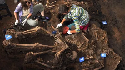 Equipo Argentino de Antropología Forense (EAAF) 