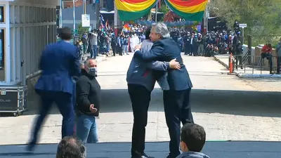 El 9 de noviembre del año pasado y con un abrazo, Alberto Fernández despidió en la frontera a Evo Morales para su regreso en paz a Bolivia.