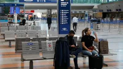 Para ingresar a la Argentina se exigirá un test de PCR negativo y la realización de una cuarentena obligatoria de siete días.