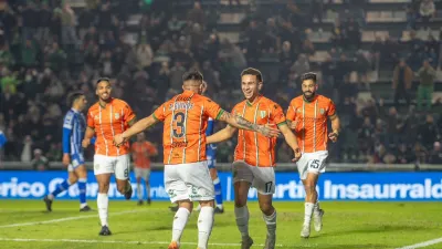 Fútbol: Banfield derrotó a Godoy Cruz y tomó aire en la Liga Profesional