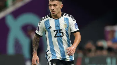 Sin entrerrianos: Lisandro Martínez y Marcos Senesi quedaron al margen del banco argentino