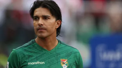 En la despedida de su goleador, Bolivia le ganó a Perú y festejó por primera vez