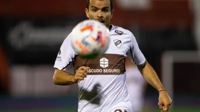 El entrerriano Facundo Curuchet se despidió de Platense para seguir su carrera en Perú