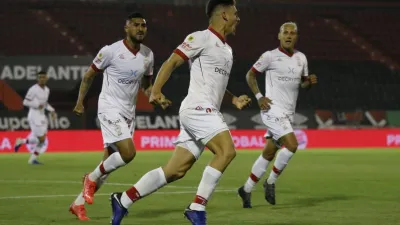 Huracán le ganó a Newell’s a domicilio en el cierre de la fecha 13