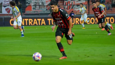 “El punto sirve, pero necesitábamos sumar de a tres”, reconoció Axel Rodríguez