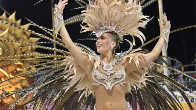 Felicita Fouces de Marí Marí finalmente es la reina del Carnaval del País 2025.