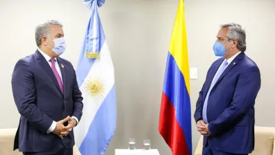 Alberto Fernández con Iván Duque
