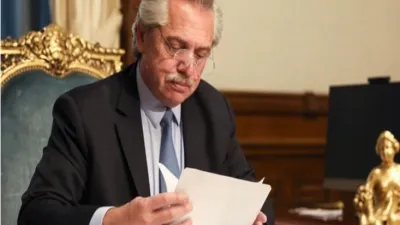 Alberto Fernández