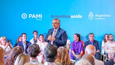 Fernández presentó medicamentos gratuitos