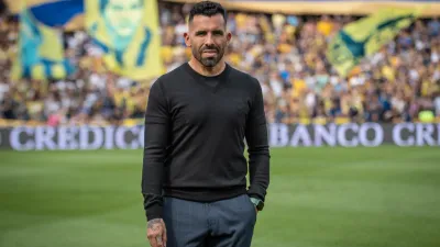 Carlos Tevez anunció que no seguirá siendo el director técnico de Rosario Central