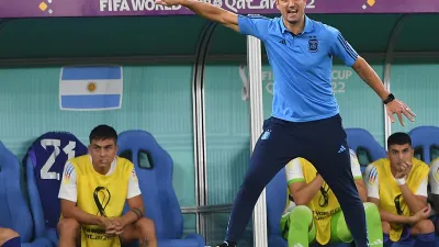 “Si fuimos primeros, podríamos haber tenido un día más de descanso”, criticó Scaloni