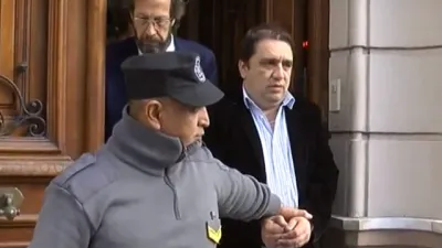 El abogado Emilio Fouces se retira del Juzgado junto a Pablo Hernández